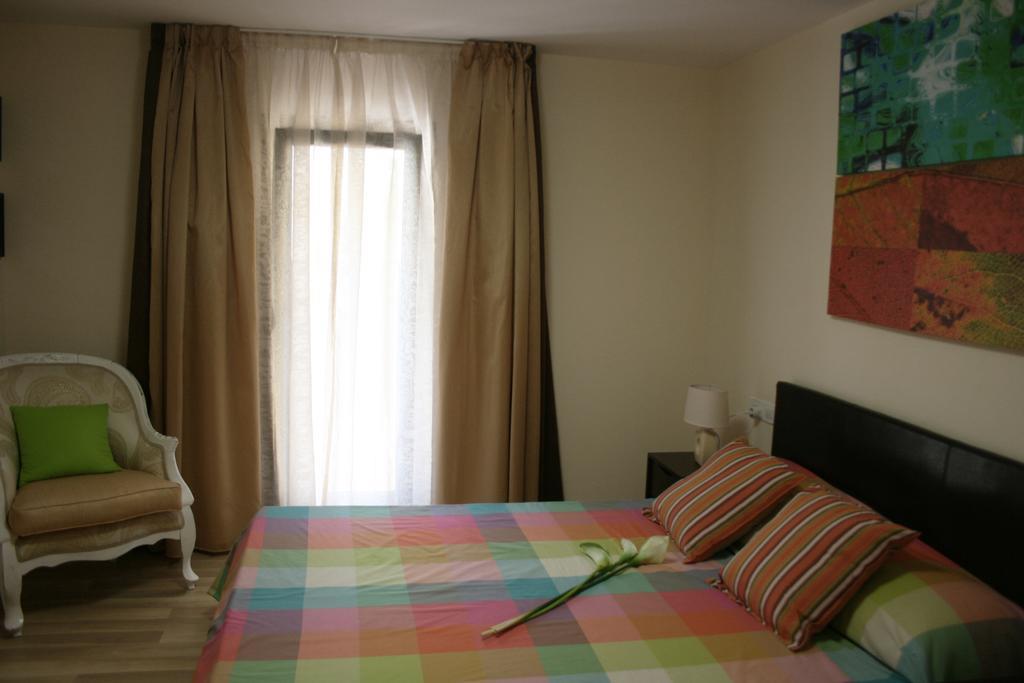 Sunrise Arches Apartments Лімасол Номер фото