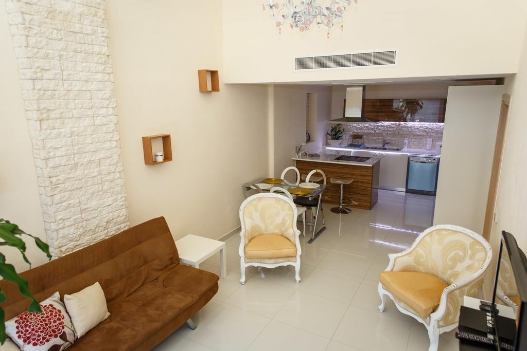 Sunrise Arches Apartments Лімасол Екстер'єр фото