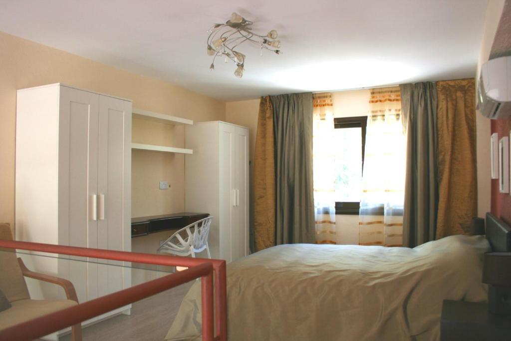Sunrise Arches Apartments Лімасол Екстер'єр фото