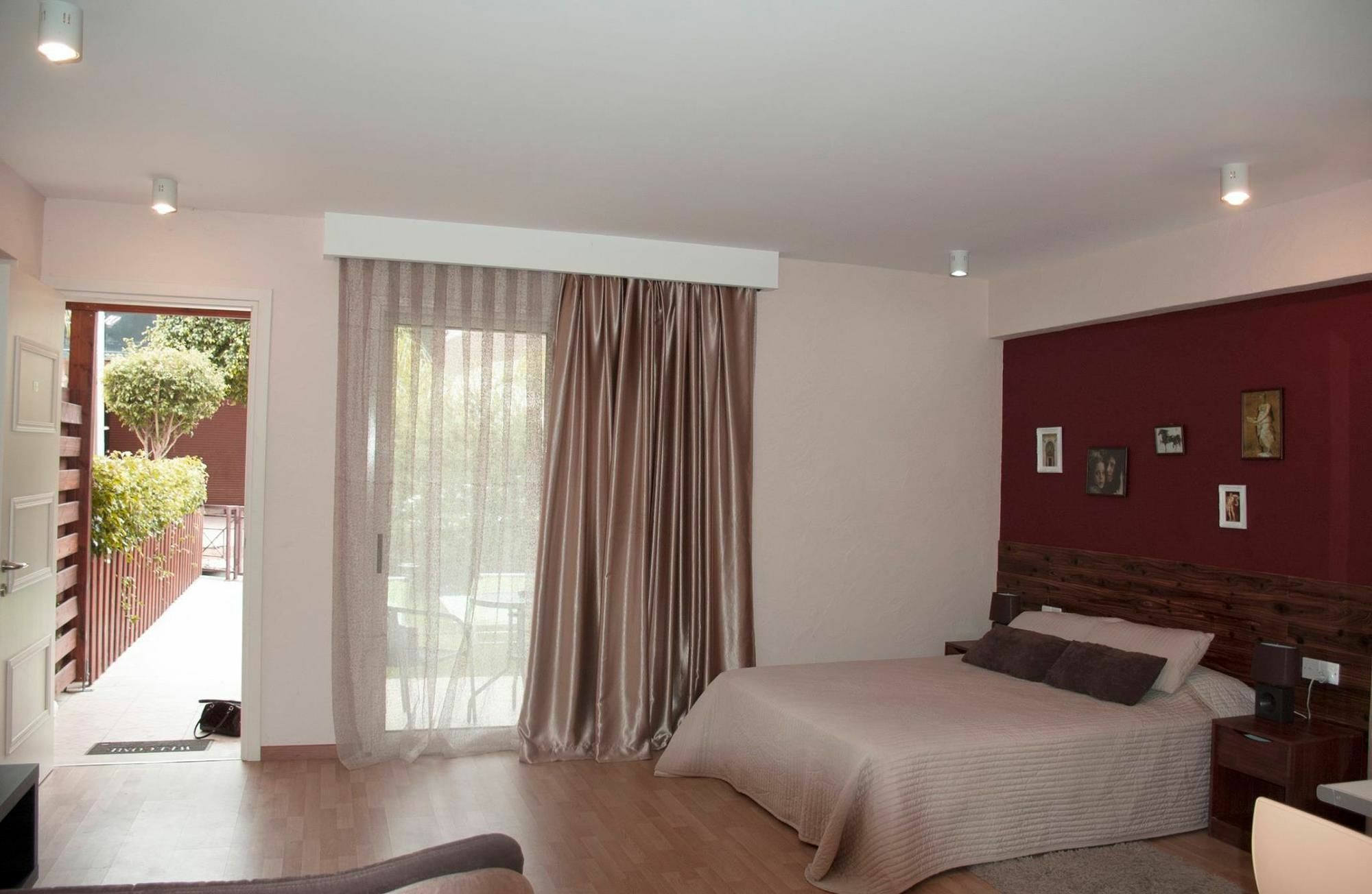 Sunrise Arches Apartments Лімасол Екстер'єр фото