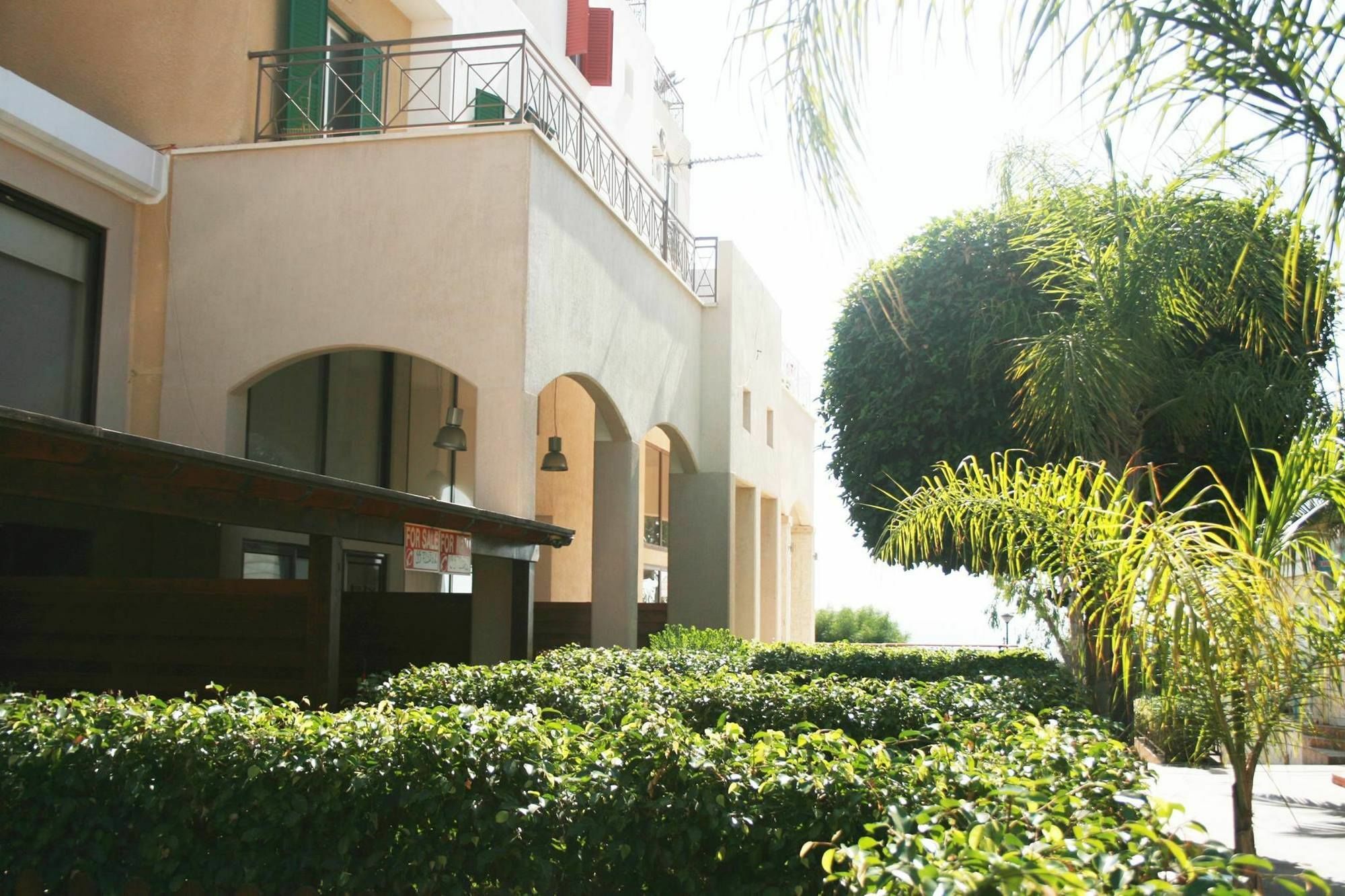 Sunrise Arches Apartments Лімасол Екстер'єр фото